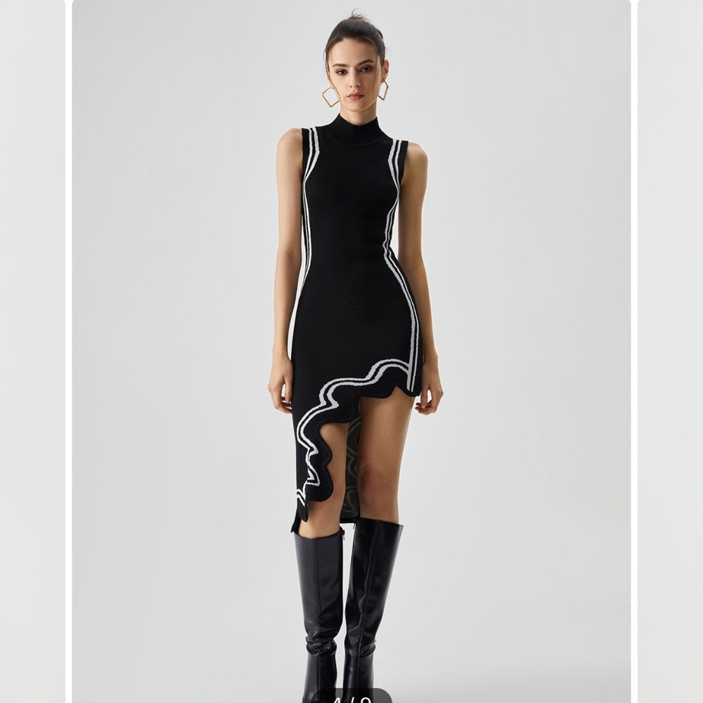 NWOT Commense Knit Asymmetric Contrast Trim Mock Neck MIDI